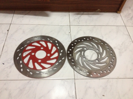 ขายจานเดิม YAMAHA ราคา 200บาท มี2ใบ โทร0875077464โส กทม