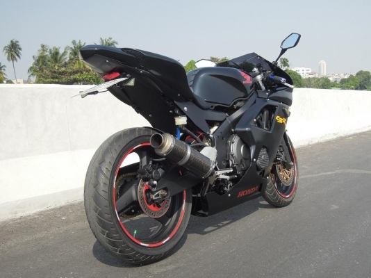 ขาย CBR400 ดุๆสักคัน ทบ.แท้พร้อมโอนครับ