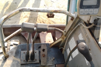 ขายแมคโคร KOBELCO SK30UR-2 เก่านอกแท้ๆ ราคาพร้อมส่งค่ะ