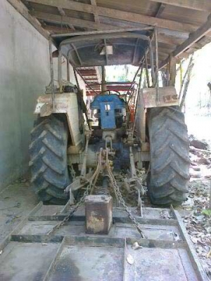 ขายรถไถ FORD 6610 เพลาเดี่ยว 3 จาน 7 จาน ใบมีดดันหน้า ที่ตัดหญ้า เอกสารเล่มทะเบียน ราคา 300000