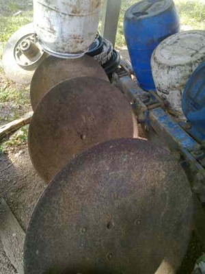 ขายรถไถ FORD 6610 เพลาเดี่ยว 3 จาน 7 จาน ใบมีดดันหน้า ที่ตัดหญ้า เอกสารเล่มทะเบียน ราคา 300000