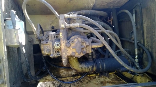 PC200-6 ซีเรียลสูง 89952 มือเดียวจากห้าง รถเดิมๆสีเดิม ไฟฟ้าครบ เอวแน่นๆ ...มีเอกสารใบอินวอยล์