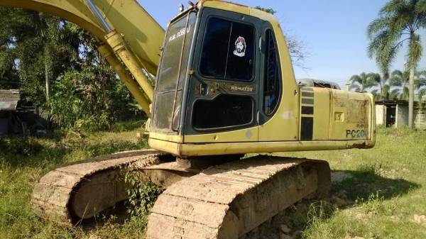 PC200-6 ซีเรียลสูง 89952 มือเดียวจากห้าง รถเดิมๆสีเดิม ไฟฟ้าครบ เอวแน่นๆ ...มีเอกสารใบอินวอยล์