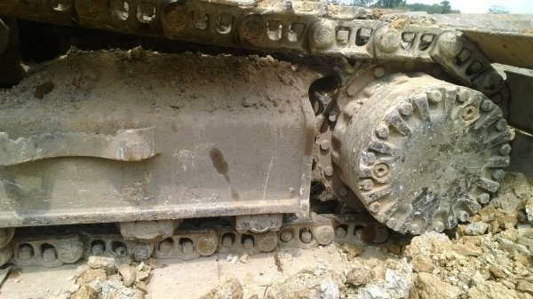 CAT320 V2  ใช้งานอยู่ ทำงานดีมาก มีตำหนิที่แผ่นและสี อย่างอื่นได้...ไฟฟ้ามี แอร์มี เอวแน่น