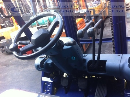 ขาย รถโฟล์คลิฟท์ KOMATSU รุ่น FD18T-17