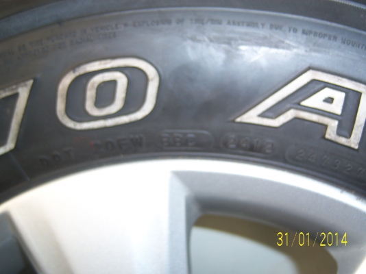 แม็กโตโยต้า ขอบ17ประกอบนอก พร้อมยาง 265 65 17 ปี 12 1ชุด มีฝาครบ