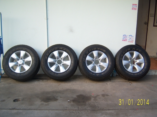 แม็กโตโยต้า ขอบ17ประกอบนอก พร้อมยาง 265 65 17 ปี 12 1ชุด มีฝาครบ