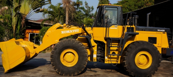ขายรถตักKOMUTSU WA420-3A  เก่านอก