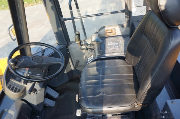 ขายรถตักKOMUTSU WA420-3A  เก่านอก