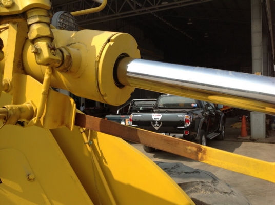 รถตัก Komatsu 510 กรองเดี่ยว ซีเรียล 1548X บุ้งกี๋ 1.2Q เก่าญี่ปุ่น นำเข้าเอง