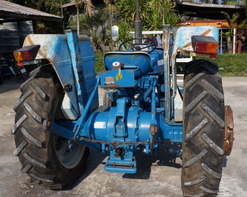 ขายรถไถFORD 3900 เก่านอก