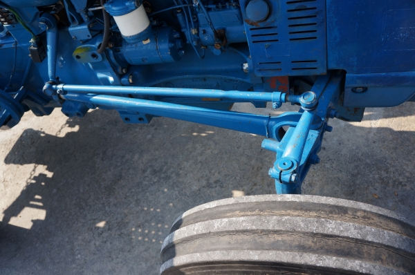 ขายรถไถFORD 3900 เก่านอก