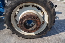 ขายรถไถFORD 3900 เก่านอก