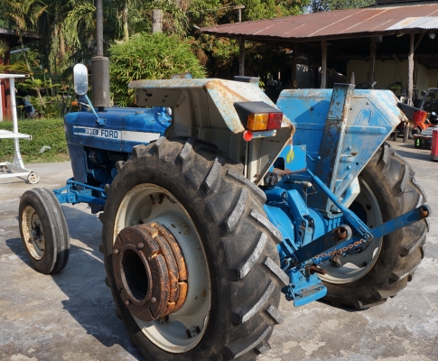 ขายรถไถFORD 3900 เก่านอก