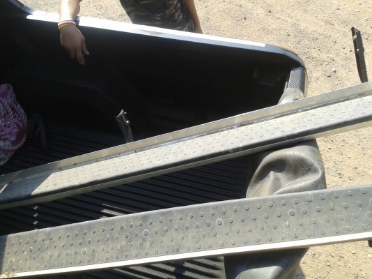 บรรไดallnew Dmax4ประตูสวย