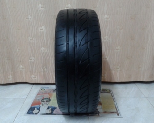 ยางเศษ BRIDGESTONE RE002 195 50R15 เส้นนึง800