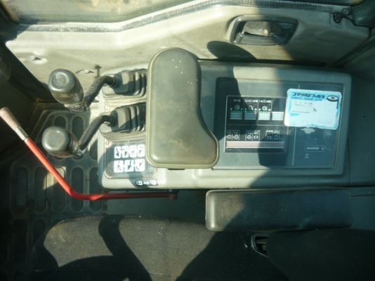 รถตักล้อยาง 3 คิว Komatsu WA300-3E รถเก่านอก ยังไม่เคยผ่านการใใช้งานในไทย 100\%