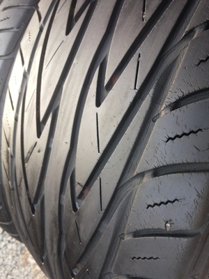 ขายยาง225/45/18 ปี 4709 TOYO PROVES4 japan 1 คู่