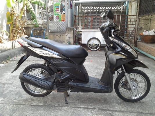 Click i ปี 53 รถสวย ชุดสีสด ราคากันเอง ทดลองขับได้ทุกวัน ไม่ซื้อไม่ว่ากันจ้า