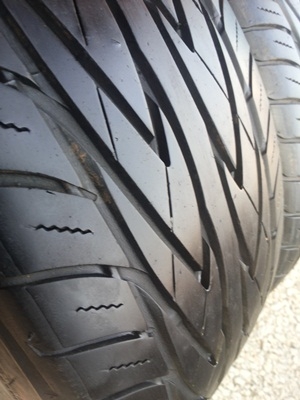 ขายยาง205/45/17 ปี 4910 TOYO PROVES4 japan 1 คู่