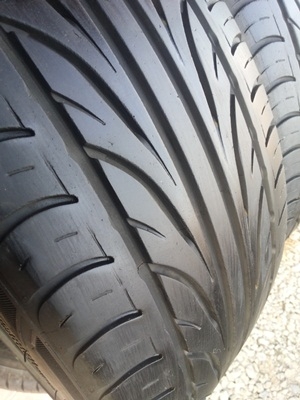 ขายยาง205/45/17 ปี 2311 DEESTONE R702 1 คู่