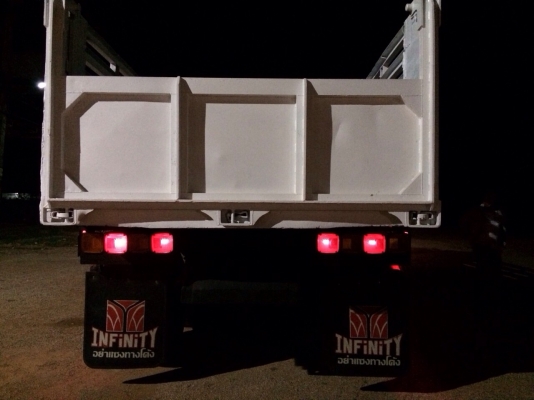 ขาย MITSUBISHI FUSO FN527 2 เพลา 10 สปีด 6D16 ขาย MITSUBISHI FUSO FN527 2 เพลา 10 สปีด 6D16