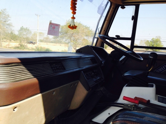 ขาย MITSUBISHI FUSO FN527 2 เพลา 10 สปีด 6D16 ขาย MITSUBISHI FUSO FN527 2 เพลา 10 สปีด 6D16