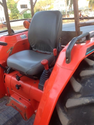 แทรกเตอร์คูโบค้า GL 43  สภาพดีพร้อมใช้งาน เยี่ยมๆเดิมๆทั้งคัน นำไปใช้แล้วไม่ผิดหวัง พร้อมจอบหมุนด้วย