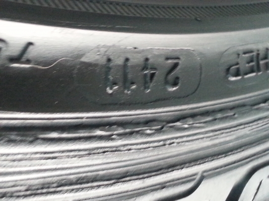 ขายยางขอบ 19" 235/35/19 , 265/30/19