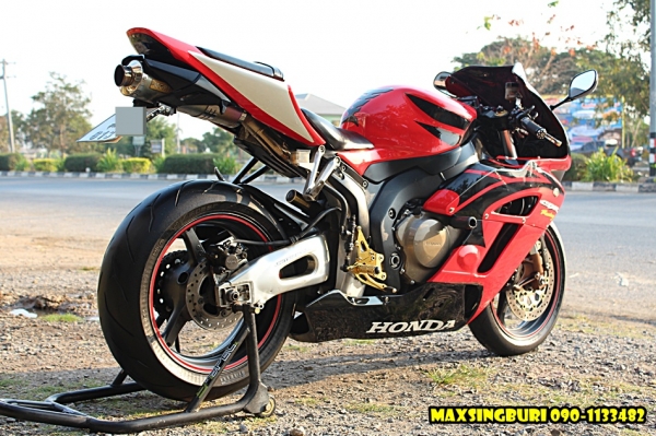 แม็กสิงห์บุรี//HONDA CBR1000RR ปี2005 สภาพสวยพร้อม่อแต่ง MORIWAKI ทะเบียนพร้อมโอน 225000