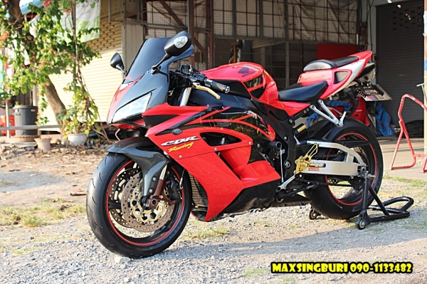แม็กสิงห์บุรี//HONDA CBR1000RR ปี2005 สภาพสวยพร้อม่อแต่ง MORIWAKI ทะเบียนพร้อมโอน 225000