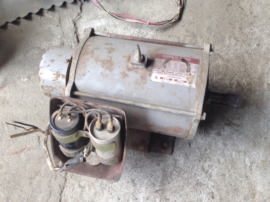 ขายมอเตอร์ Mitsubishi 3 HP. 1450 RPM. 220 V ไฟบ้าน สภาพเดิมๆวิ่งนิ่ม พร้อมใช้งาน ( ในรูปไม่มีฝาครอบ ผมหาใส่ให้ครับ )