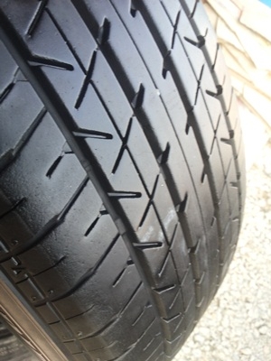 ขายยาง215/60/16 ปี 11 BRIDGESTONE TURANZA ER33 1 ชุด