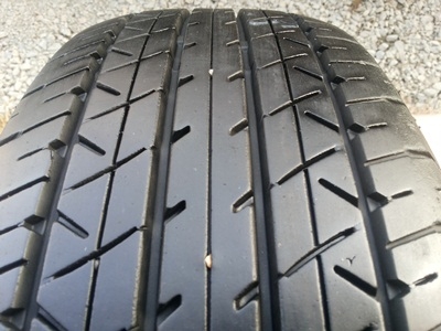 ขายยาง215/60/16 ปี 11 BRIDGESTONE TURANZA ER33 1 ชุด