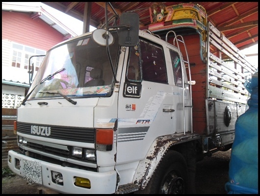 อีซูซุ ร๊อคกี้ 6 ล้อใหญ่