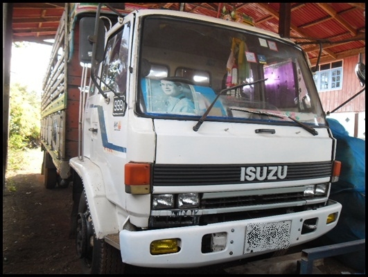 อีซูซุ ร๊อคกี้ 6 ล้อใหญ่