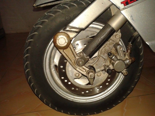 ขาย HONDA LAED ไม่แน่ ใจ ว่า กี ซีๆ  คับ รถ สมบูรณ์ มาก ไฟ ติดทุกดวง เครื่อง แรง ขาย 7900