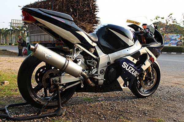 แม็กสิงห์บุรี//SUZUKI GSXR1000-K1 ปี2001  เครื่องแน่นๆ ท่อแต่งๆ 115000 ด่วน