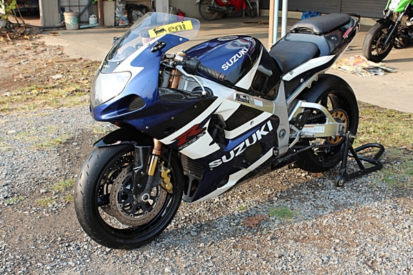 แม็กสิงห์บุรี//SUZUKI GSXR1000-K1 ปี2001  เครื่องแน่นๆ ท่อแต่งๆ 115000 ด่วน
