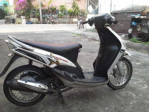 ขายด่วน mio amore สีขาว รถบ้าน สภาพเดิมๆ เครื่องแน่น ไม่หลวม ไม่มีควัน เอกสารครบถ้วน ราคาถูกมากๆ ขายด่วน mio amore สีขาว รถบ้าน สภาพเดิมๆ เครื่องแน่น ไม่หลวม ไม่มีควัน เอกสารครบถ้วน ราคาถูกมากๆ