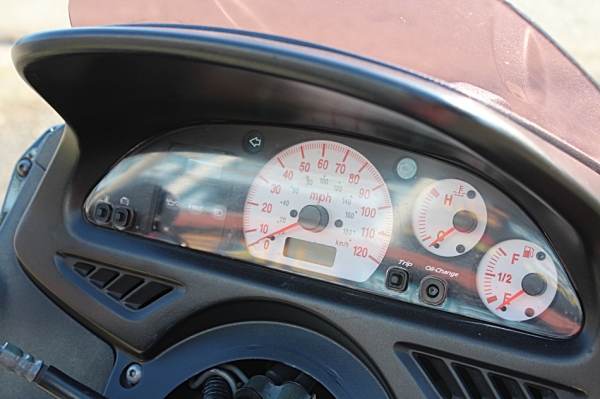 แม็กสิงห์บุรี//YAMAHA T-MAX500 ปี2003 เครื่องดี พร้อมใช้ โครตถูกๆ 49000 ด่วนๆ แม็กสิงห์บุรี//YAMAHA T-MAX500 ปี2003 เครื่องดี พร้อมใช้ โครตถูกๆ 49000 ด่วนๆ