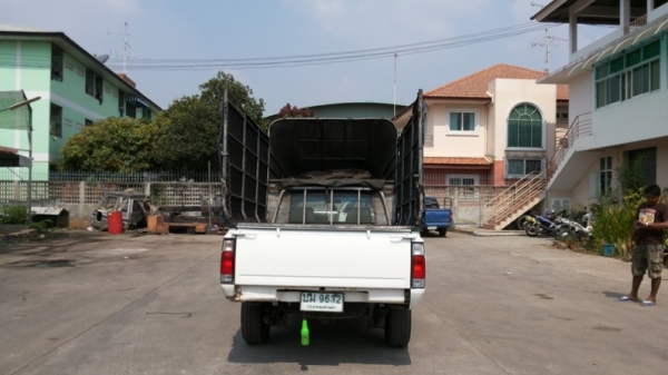 ขาย nissan frontier ปี2003