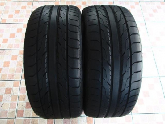 ขายยาง TOYO DRB 245-35-20 ปลายปี12 ถูกๆ (1 คู่)