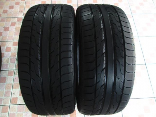 ขายยาง TOYO DRB 245-35-20 ปลายปี12 ถูกๆ (1 คู่)