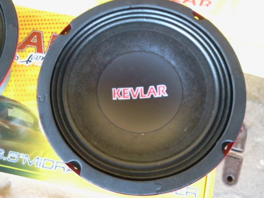 ขายลำโพงเสียงกลางโดดๆ6.5"ของแรงๆราคาโรงงานมาเอง ขายลำโพงเสียงกลางโดดๆ6.5"ของแรงๆราคาโรงงานมาเอง