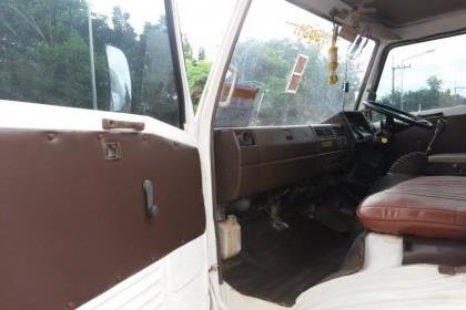 **500,000 บ.ต่อรอง**ขาย6ล้อดั๊มสวยๆ HINO FB112 117HP WO4D เครื่องแน่น ไม่มีเยิ้ม ช่วงล่างใหญ่Fหน้า-หลัง คัสซีสวยเดิมไม่มีผุไม่มีดาม กระบะดั๊มเหล็ก5ตันยิงหลัง สภาพดี พ้นดีข้างดีไม่มีผุ หัวสวยบาง ภายในสวยคอนโซลครบ แอร์เย็น ยางดี6เส้น พร้อมใช้ พร้อมลุยงาน เอ