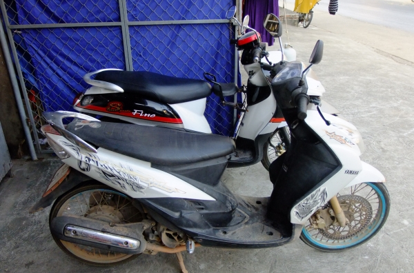 ขายมีโกับฟีโน่ครับสองคัน25000บาทครับ