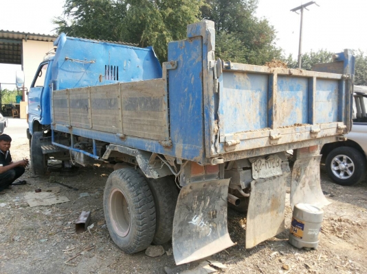 รบรรทุก ISUZU รุ่น KT ล้อใหญ่เครื่อง 100 แรง ราคา 250,000 บ.