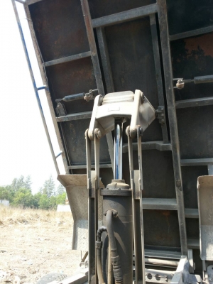 รบรรทุก ISUZU รุ่น KT ล้อใหญ่เครื่อง 100 แรง ราคา 250,000 บ.