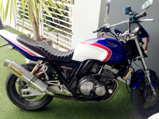 CB400 ปี94-95 มีทะเบียน ไม่ขาดต่อ เอกสารครบ แต่งท้ายเทค 75,000.-